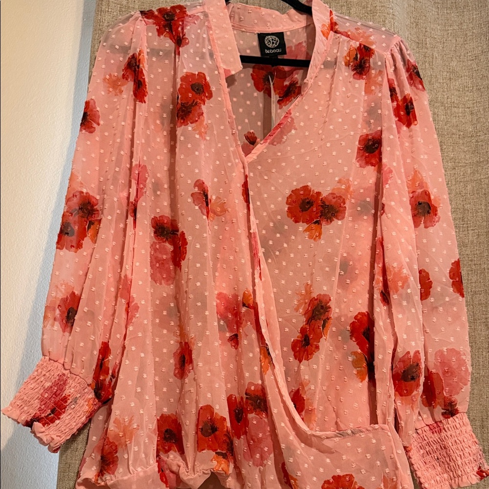 NWT Bobeau Surplice Swiss Dot Blouse in pink - 1X - Picture 3 of 5